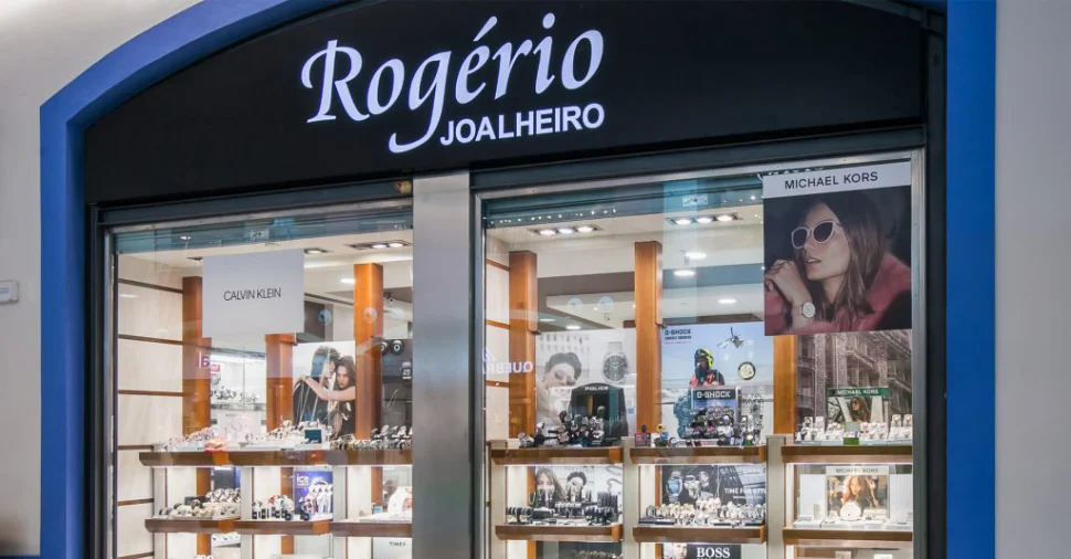 Interior da loja Rogério Joalheiro