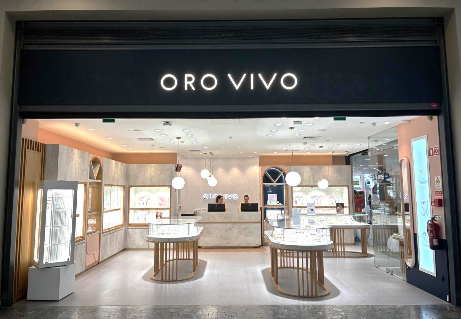 Interior da loja Oro Vivo